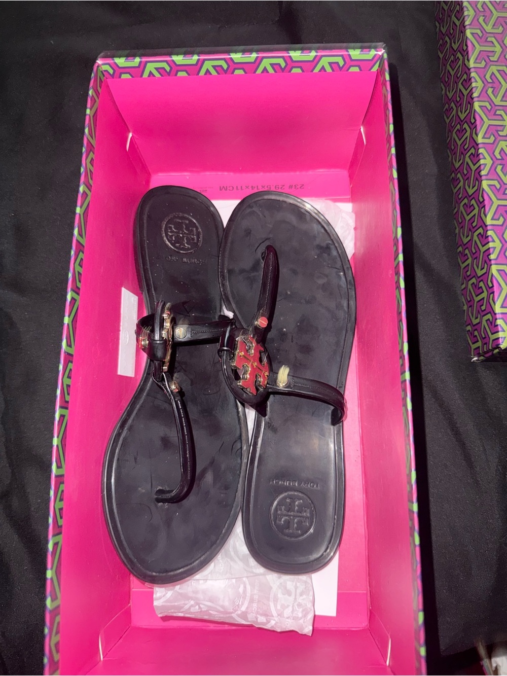🖤 Tory Burch Black Sandals with Gold Hardware — Size 6